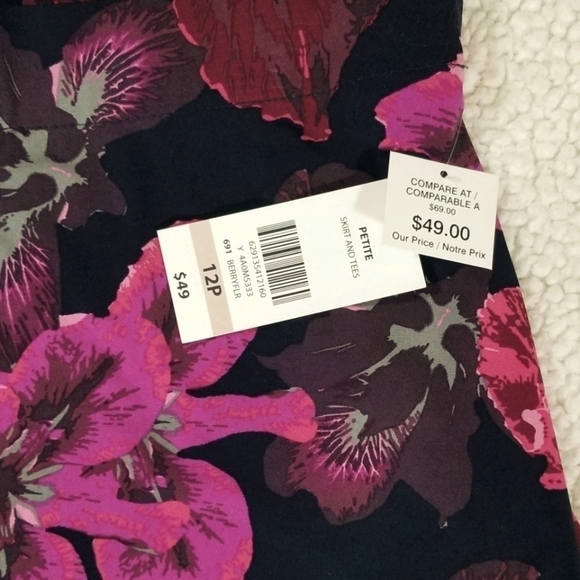 Tanjay Women's Skirt Size 12 Petite "Berry Floral" Elastic Waist Retro - Picture 4 of 6